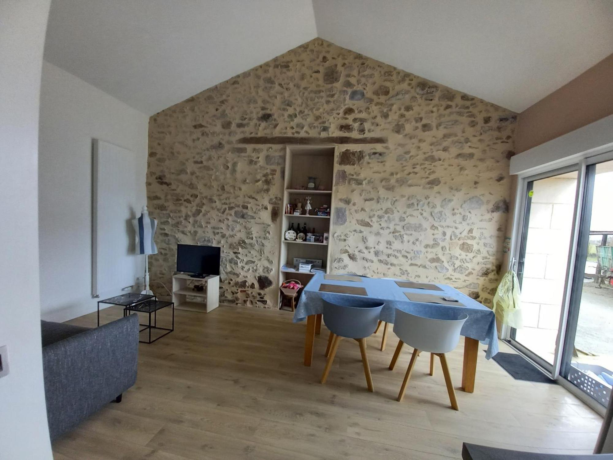 Gite La Petite Maison Montournais Exterior photo